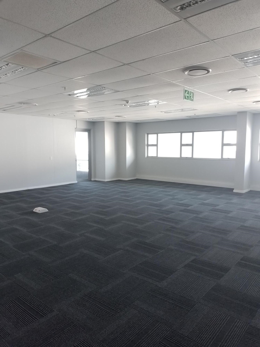 To Let Commercial Property for Rent in Gosforth Park Gauteng