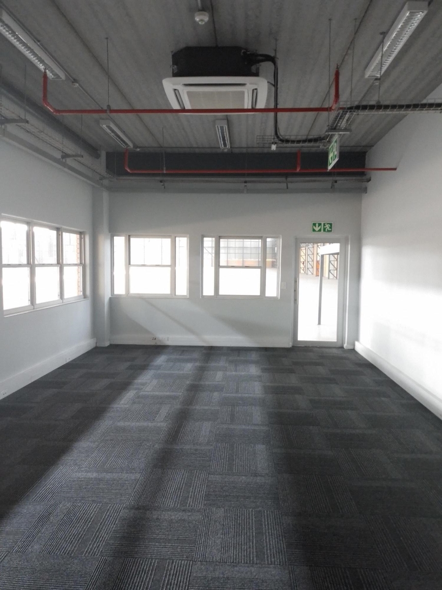 To Let Commercial Property for Rent in Gosforth Park Gauteng