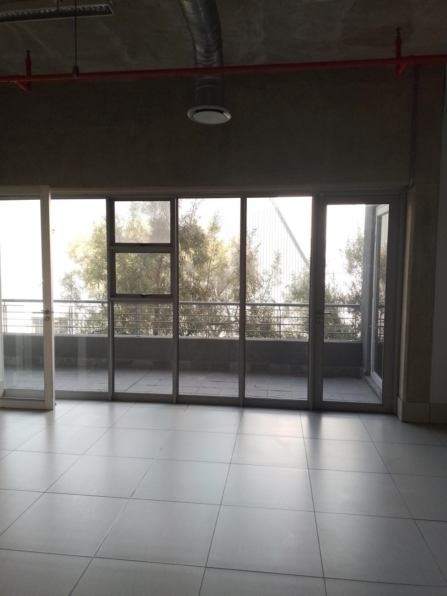 To Let Commercial Property for Rent in Gosforth Park Gauteng