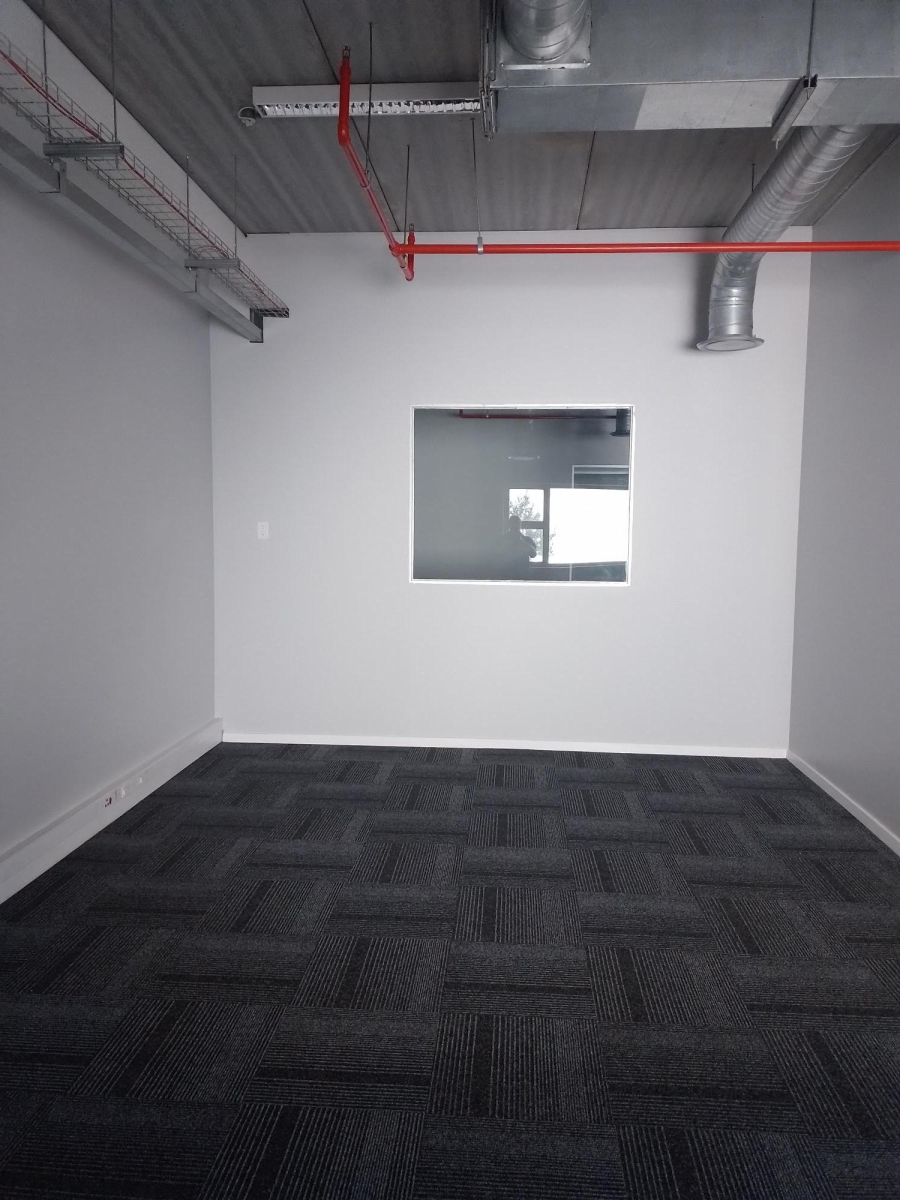 To Let Commercial Property for Rent in Gosforth Park Gauteng