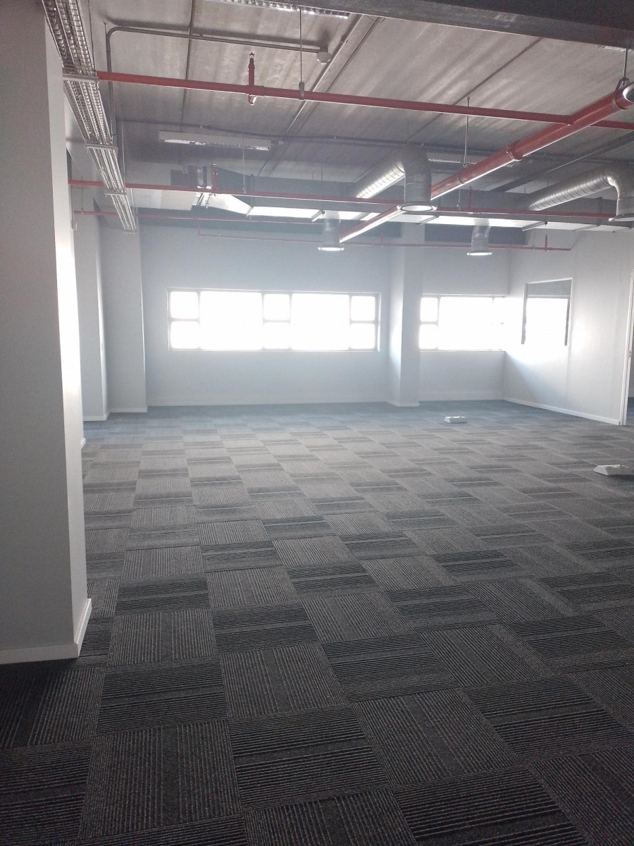 To Let Commercial Property for Rent in Gosforth Park Gauteng