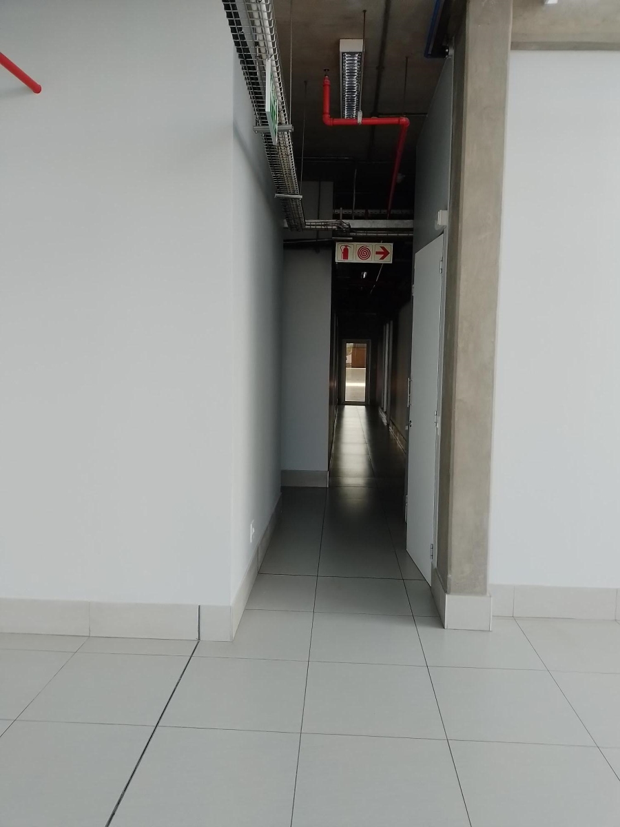 To Let Commercial Property for Rent in Gosforth Park Gauteng