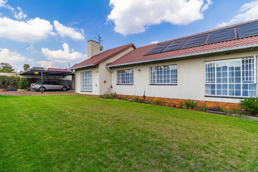 3 Bedroom Property for Sale in Marlands Gauteng