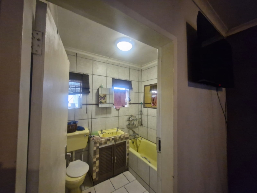 4 Bedroom Property for Sale in Beyers Park Gauteng