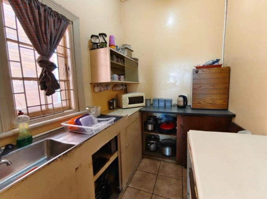 4 Bedroom Property for Sale in Geduld Gauteng