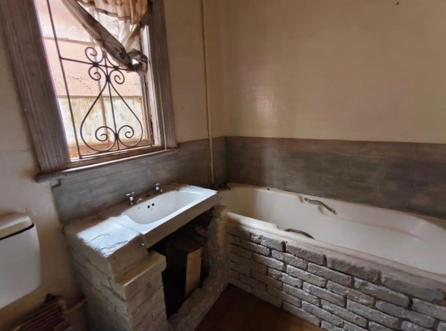 4 Bedroom Property for Sale in Geduld Gauteng