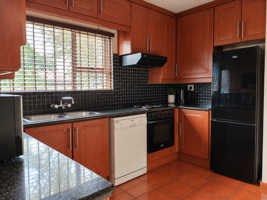 4 Bedroom Property for Sale in Wilgeheuwel Gauteng