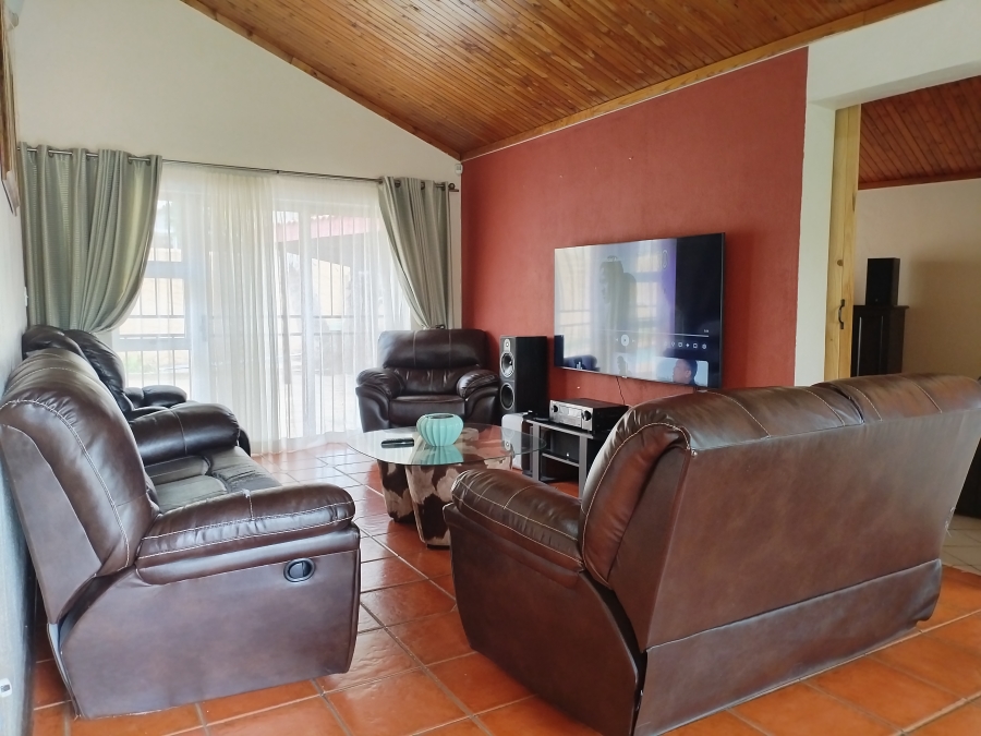 4 Bedroom Property for Sale in Wilgeheuwel Gauteng