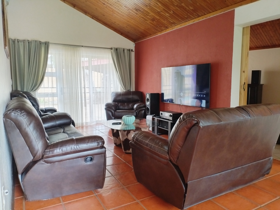 4 Bedroom Property for Sale in Wilgeheuwel Gauteng