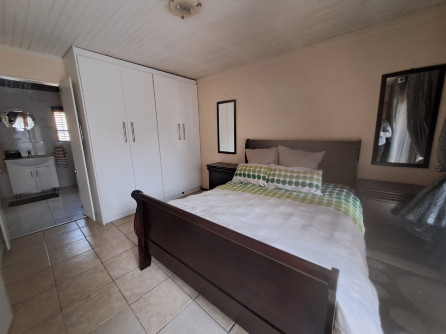 4 Bedroom Property for Sale in Wilgeheuwel Gauteng