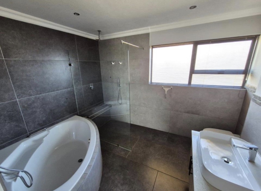 3 Bedroom Property for Sale in Roodeplaat Gauteng