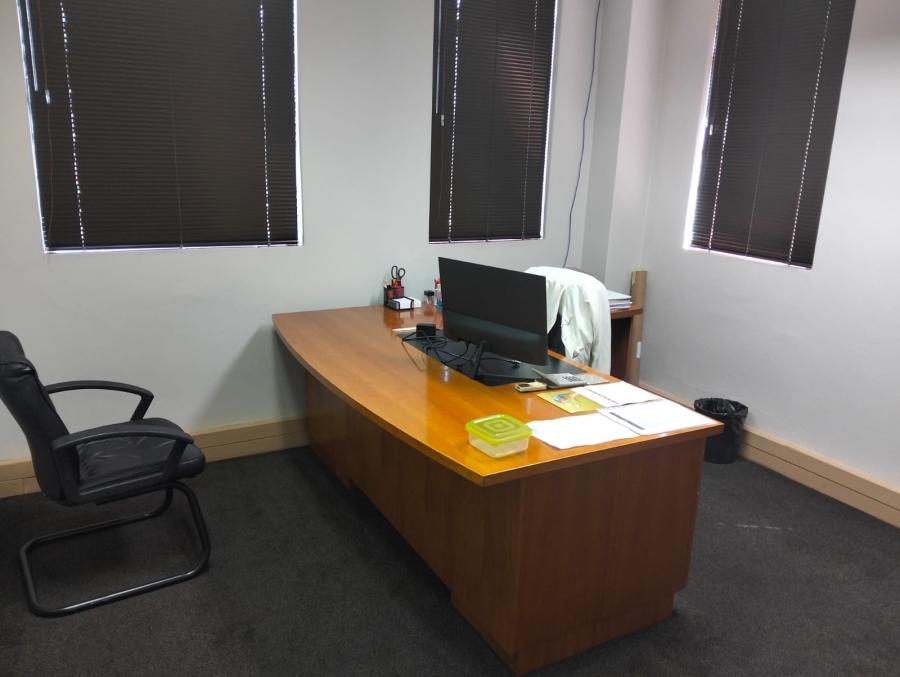 To Let Commercial Property for Rent in Die Hoewes Gauteng