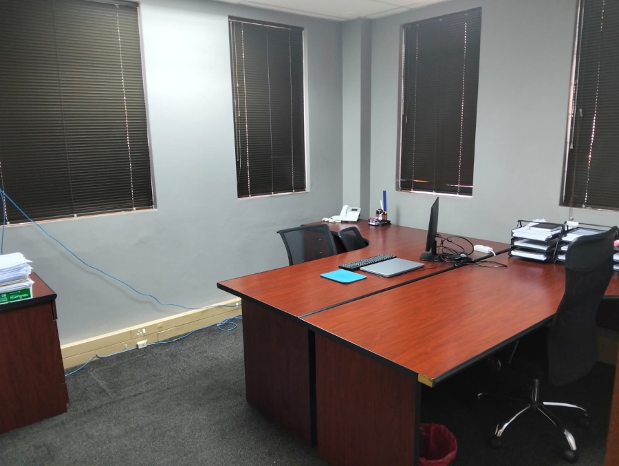 To Let Commercial Property for Rent in Die Hoewes Gauteng