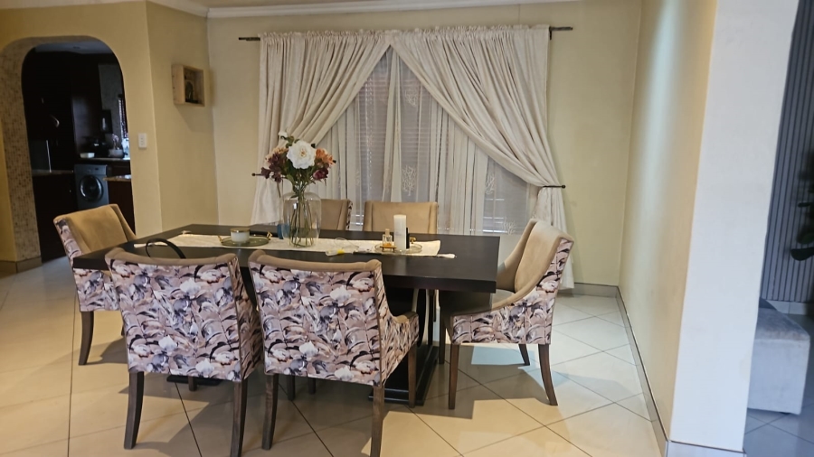 3 Bedroom Property for Sale in Bloubosrand Gauteng
