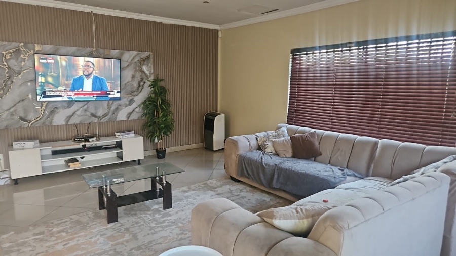 3 Bedroom Property for Sale in Bloubosrand Gauteng