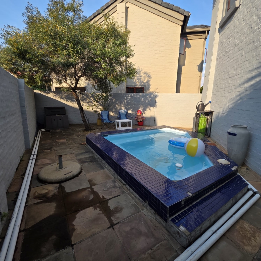 3 Bedroom Property for Sale in Equestria Gauteng