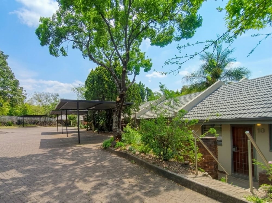 2 Bedroom Property for Sale in Sonneglans Gauteng