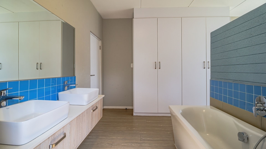 2 Bedroom Property for Sale in Paulshof Gauteng