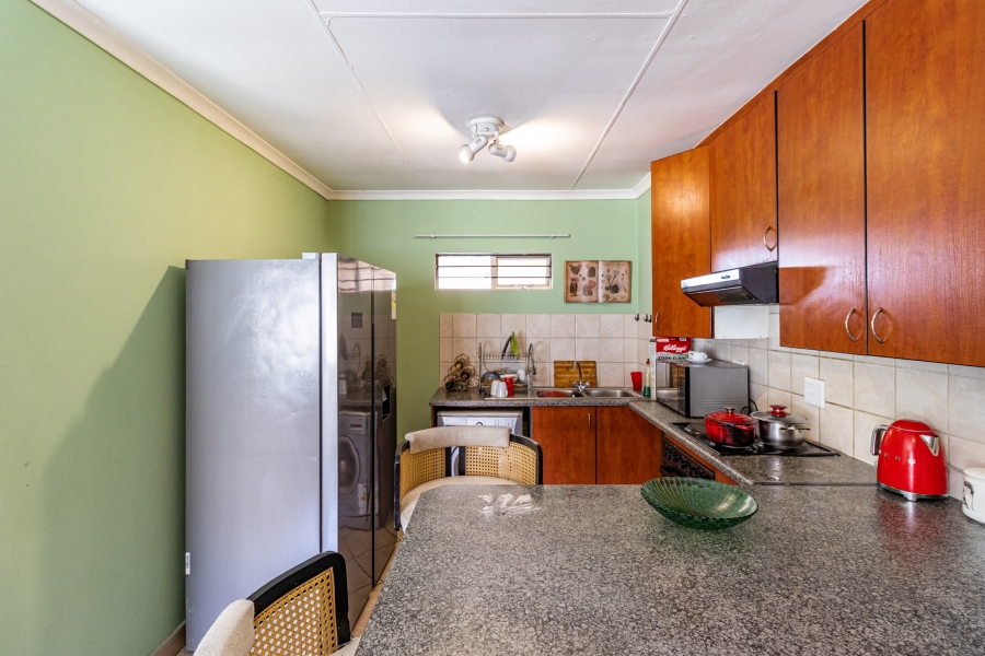 2 Bedroom Property for Sale in Noordhang Gauteng