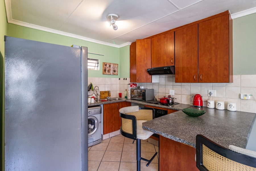 2 Bedroom Property for Sale in Noordhang Gauteng