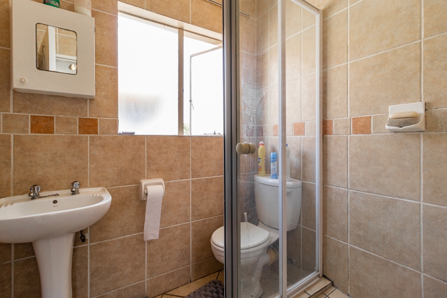 2 Bedroom Property for Sale in Noordhang Gauteng