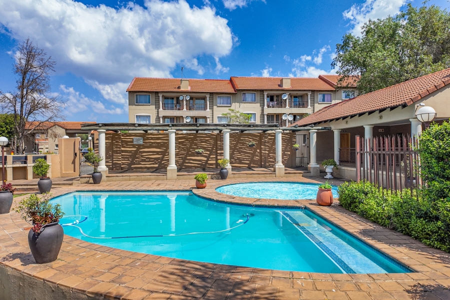2 Bedroom Property for Sale in Noordhang Gauteng