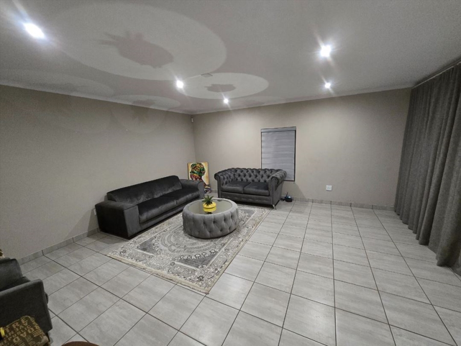 4 Bedroom Property for Sale in Pomona Gauteng