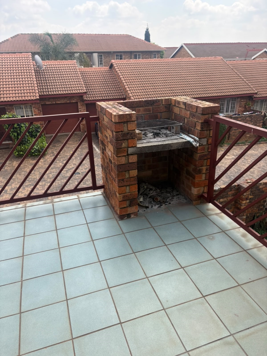 To Let 2 Bedroom Property for Rent in Highveld Gauteng