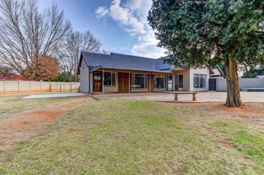 3 Bedroom Property for Sale in Van Riebeeck Park Gauteng