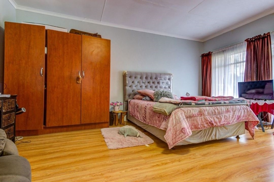 3 Bedroom Property for Sale in Van Riebeeck Park Gauteng