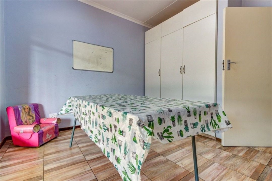 3 Bedroom Property for Sale in Van Riebeeck Park Gauteng
