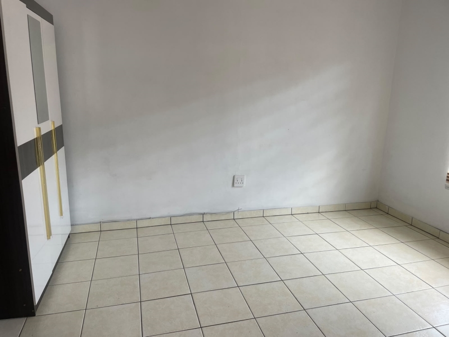 4 Bedroom Property for Sale in Hillshaven Gauteng