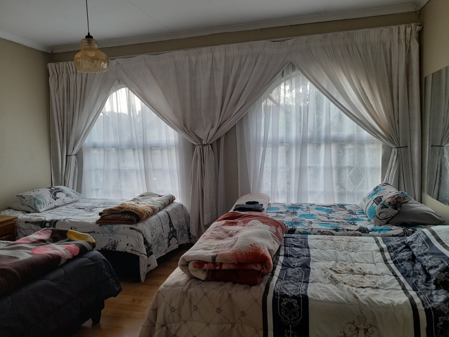 4 Bedroom Property for Sale in Ridgeway Gauteng