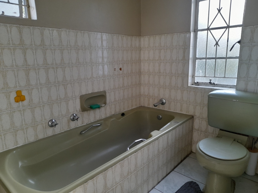 4 Bedroom Property for Sale in Ridgeway Gauteng