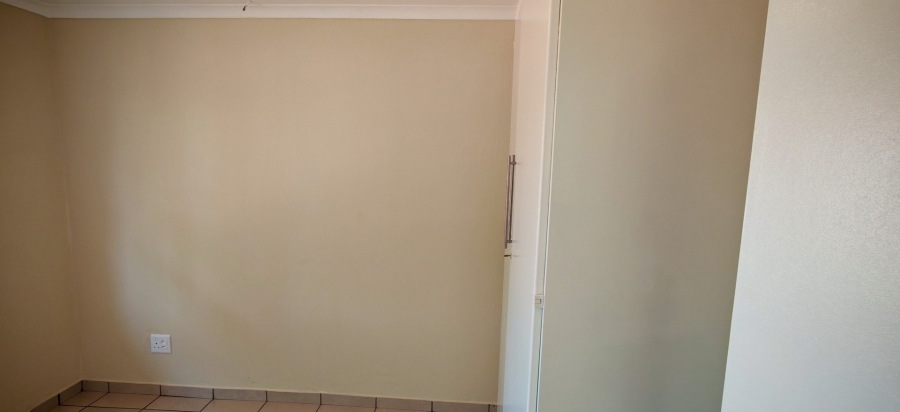 To Let 2 Bedroom Property for Rent in Meyersdal Gauteng