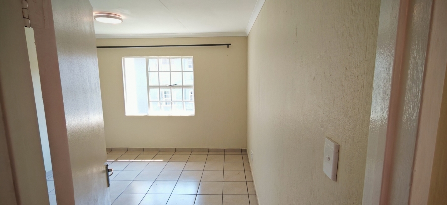 To Let 2 Bedroom Property for Rent in Meyersdal Gauteng