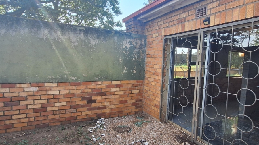 To Let 3 Bedroom Property for Rent in Gladwood Gauteng