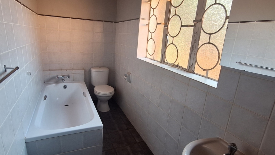 To Let 3 Bedroom Property for Rent in Gladwood Gauteng