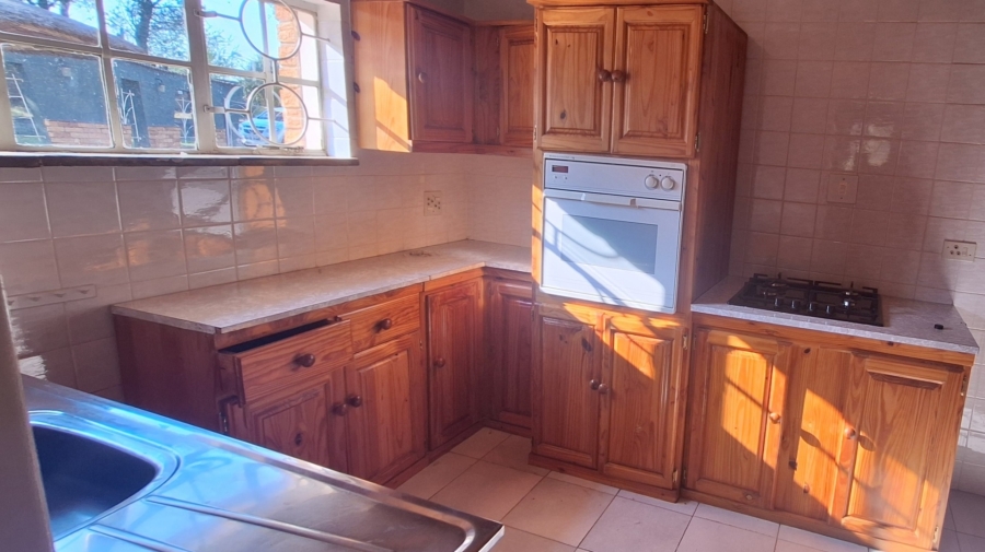 To Let 3 Bedroom Property for Rent in Gladwood Gauteng