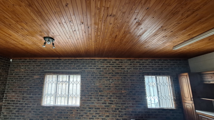 To Let 3 Bedroom Property for Rent in Gladwood Gauteng