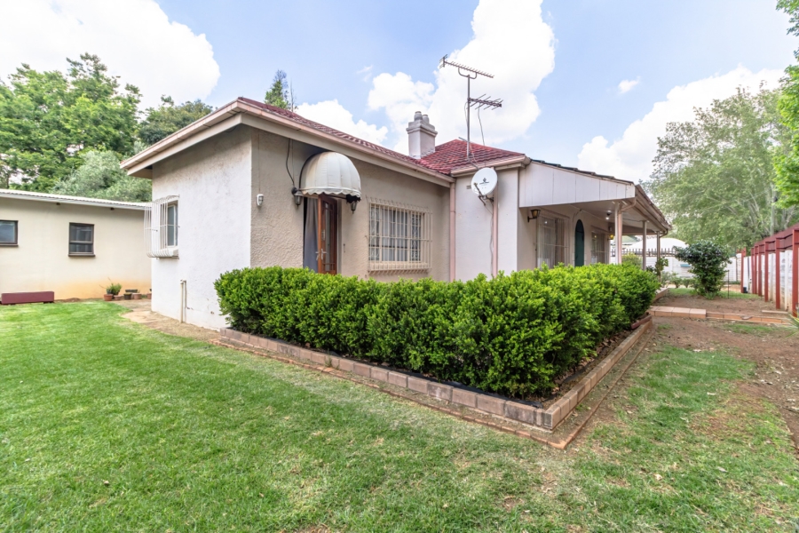 6 Bedroom Property for Sale in Benoni Central Gauteng