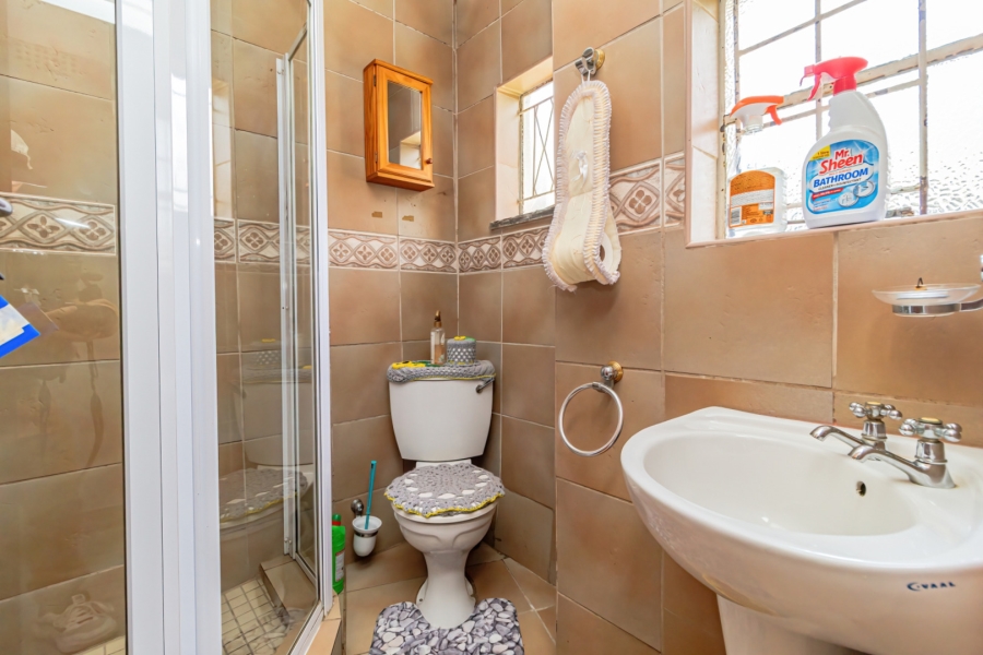 6 Bedroom Property for Sale in Benoni Central Gauteng