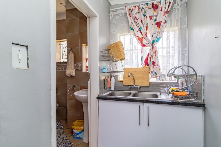 6 Bedroom Property for Sale in Benoni Central Gauteng