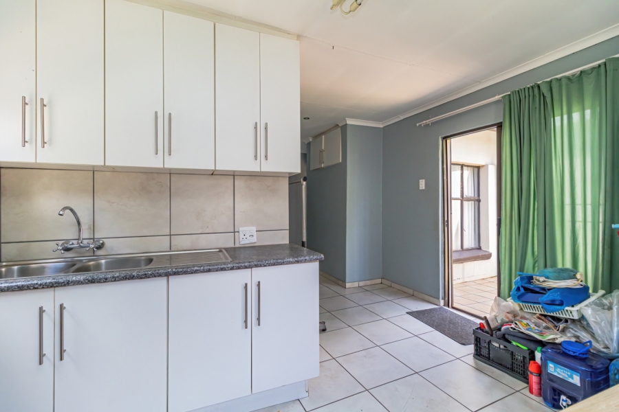 6 Bedroom Property for Sale in Benoni Central Gauteng