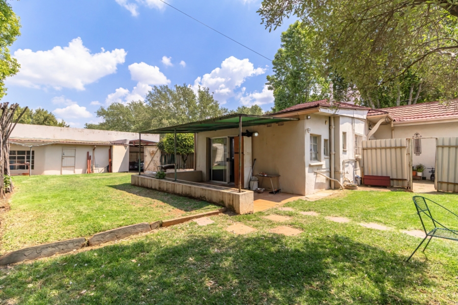 6 Bedroom Property for Sale in Benoni Central Gauteng