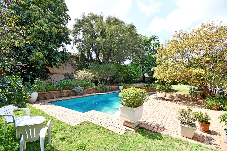 4 Bedroom Property for Sale in Kensington B Gauteng