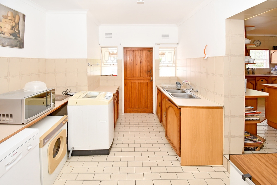 4 Bedroom Property for Sale in Kensington B Gauteng