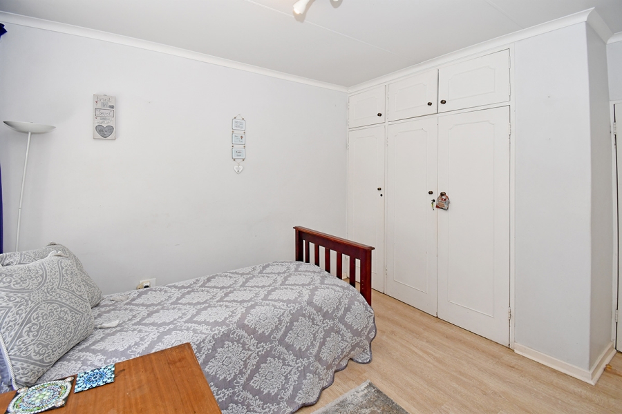 4 Bedroom Property for Sale in Kensington B Gauteng