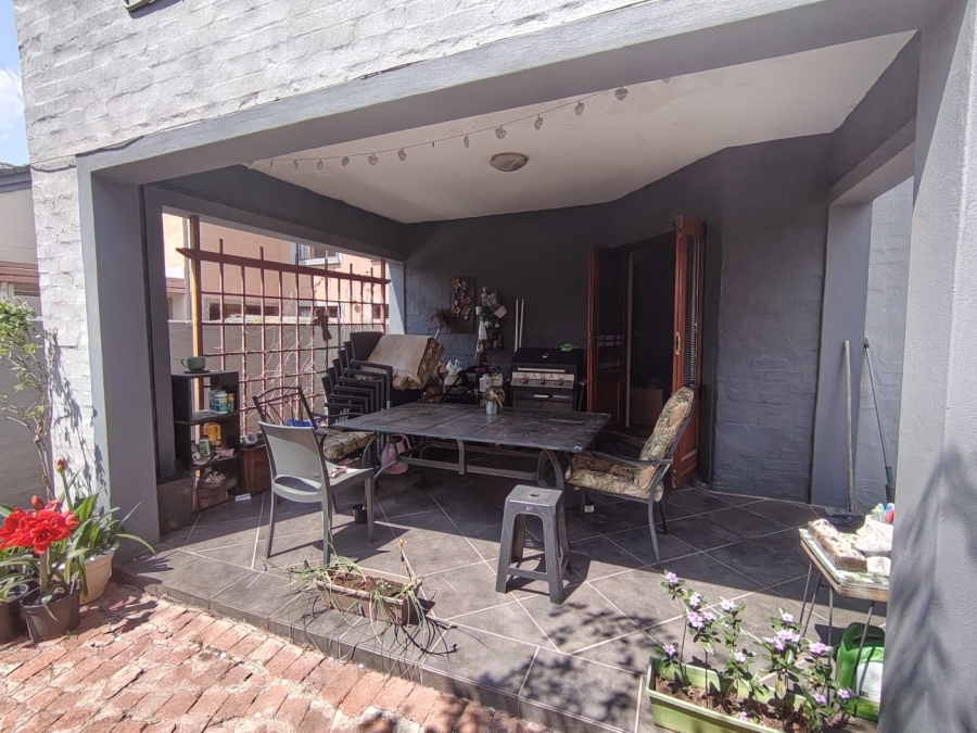 3 Bedroom Property for Sale in Equestria Gauteng