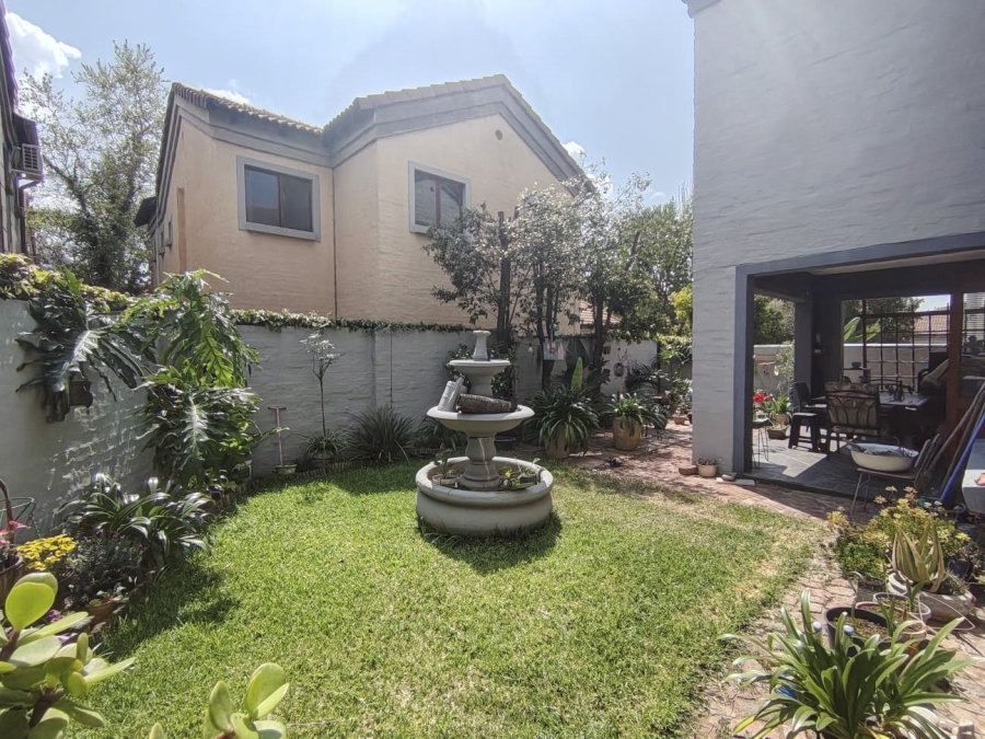 3 Bedroom Property for Sale in Equestria Gauteng